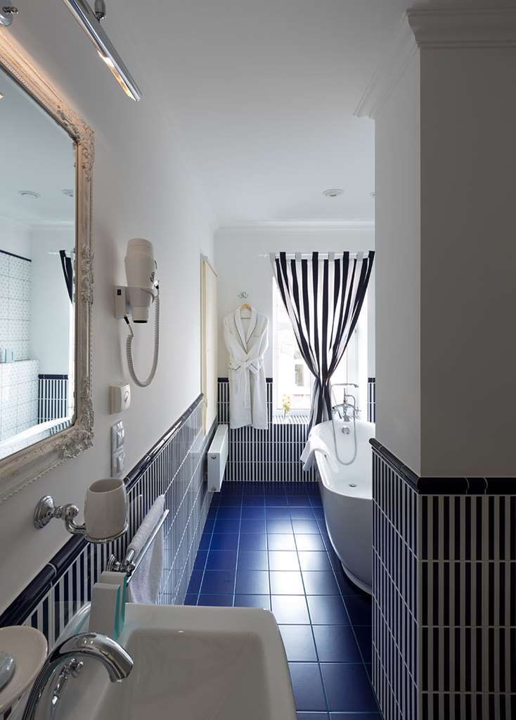 De Gaulle Boutique Hotel Charkiw Zimmer foto